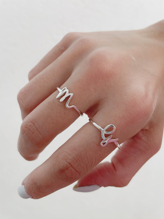 Cursive INITIAL ring