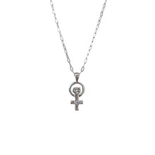 Cargar imagen en el visor de la galería, #WomanPower - THE necklace | Collar en plata 925 signo mujer
