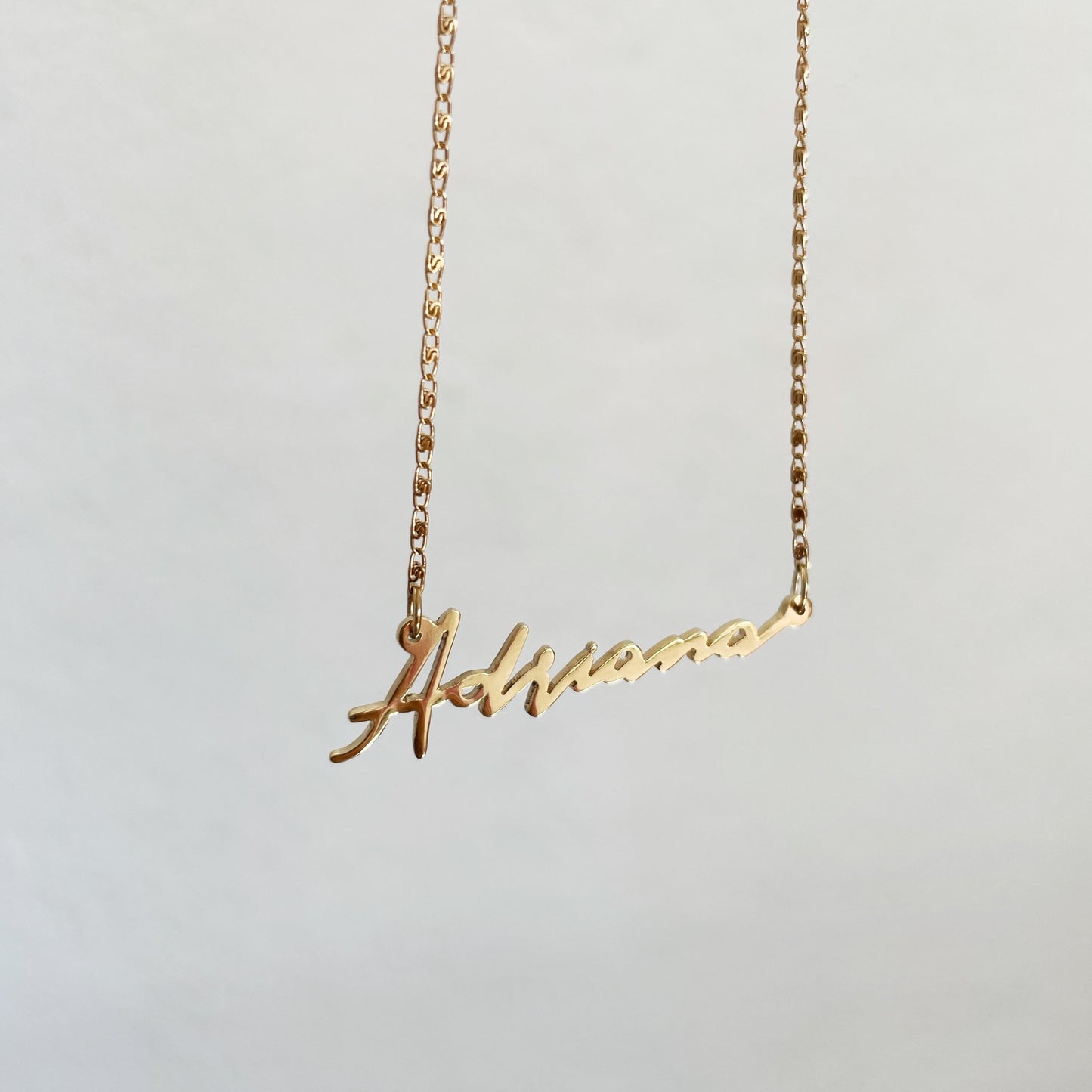 Angelica's - horizontal name necklace | Collar nombre personalizado